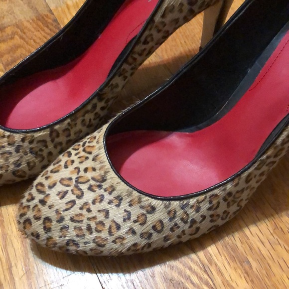 Nine West leopard print (hair-see pics) heals, 8.5 - Picture 5 of 14